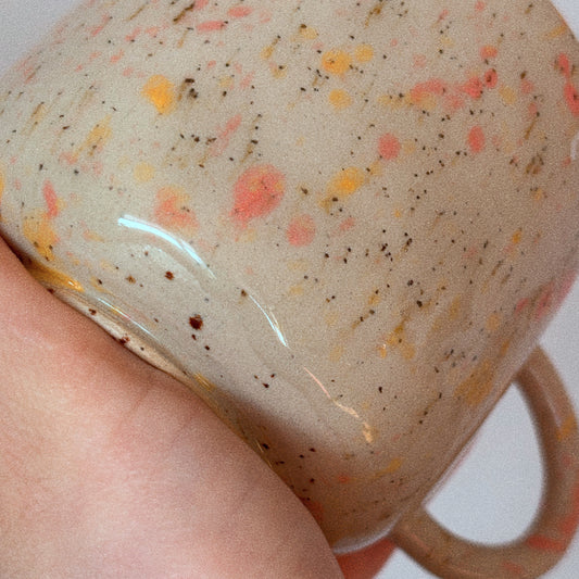 Kubek nakrapiany [pestka]